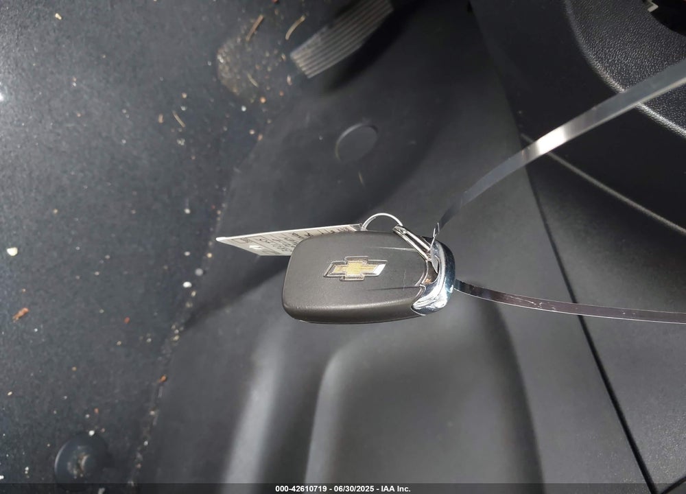 2019 CHEVROLET EQUINOX LT VIN: 2GNAXUEV5K6268720
