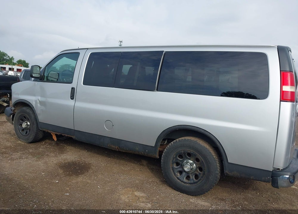 2011 CHEVROLET EXPRESS 1500 VIN: 1GNSHCF41B1109844