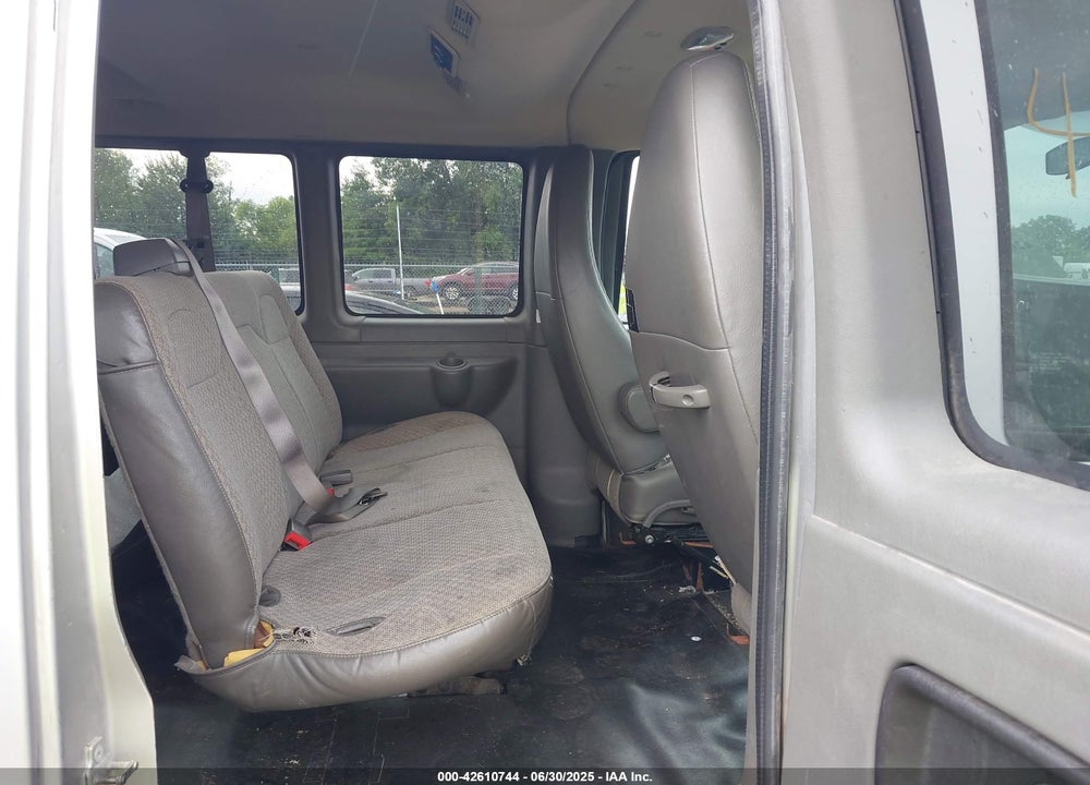 2011 CHEVROLET EXPRESS 1500 VIN: 1GNSHCF41B1109844