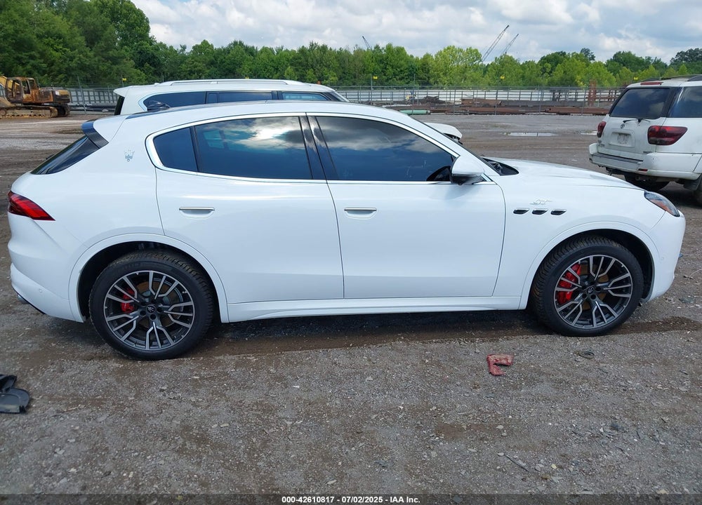 2023 MASERATI GRECALE VIN: ZN682AVA9P7438858
