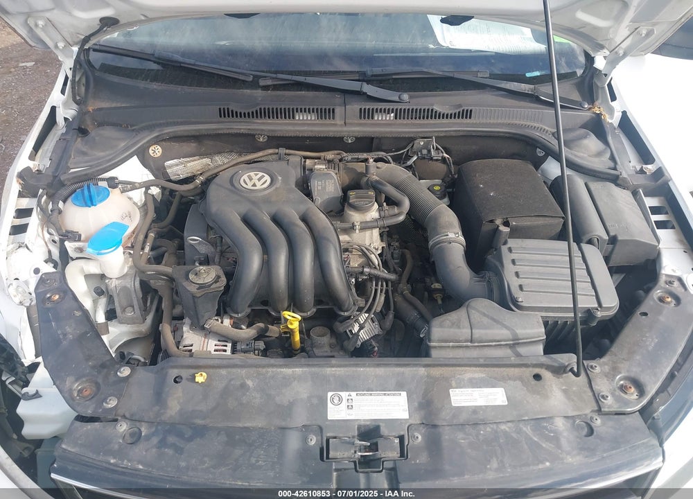 2015 VOLKSWAGEN JETTA VIN: 3VW2K7AJ4FM327068