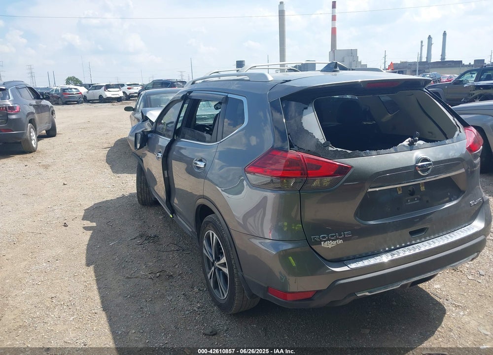 2017 NISSAN ROGUE VIN: 5N1AT2MV1HC878829