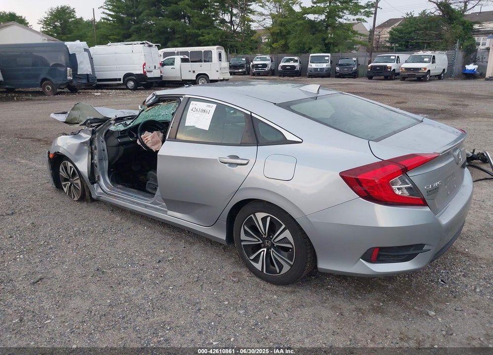 2017 HONDA CIVIC VIN: 2HGFC1F70HH651973
