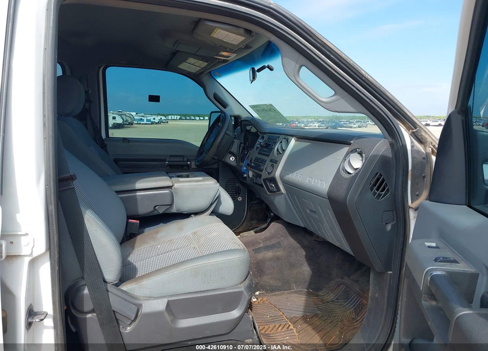 2014 FORD F-550 CHASSIS XLT VIN: 1FD0W5HT5EEB26743