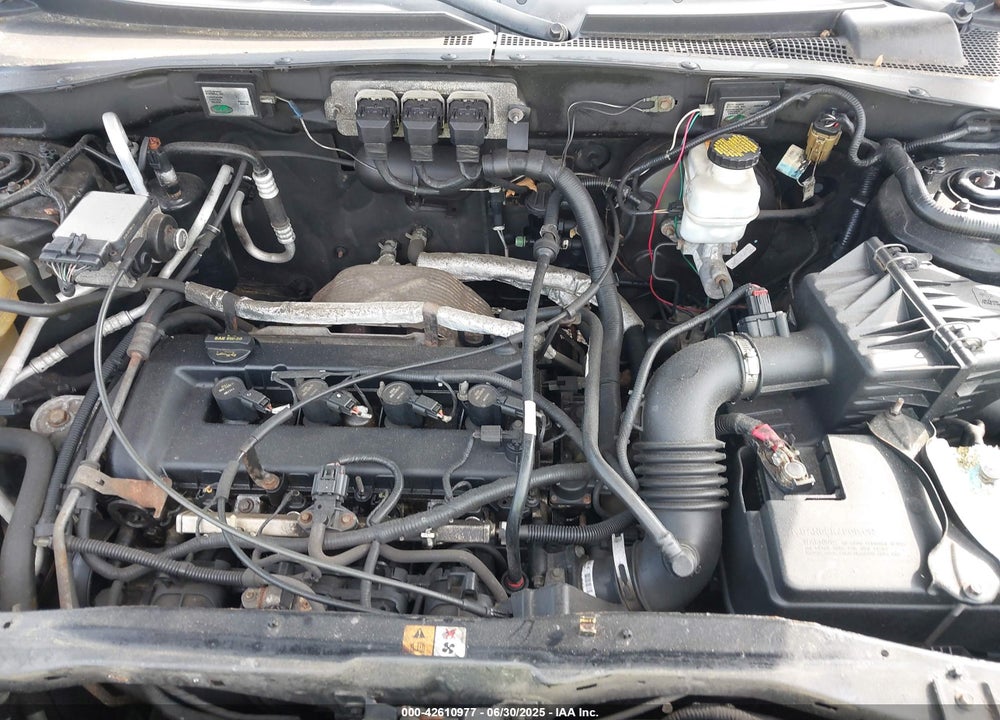 2005 FORD ESCAPE XLS VIN: 1FMYU92ZX5KB50325