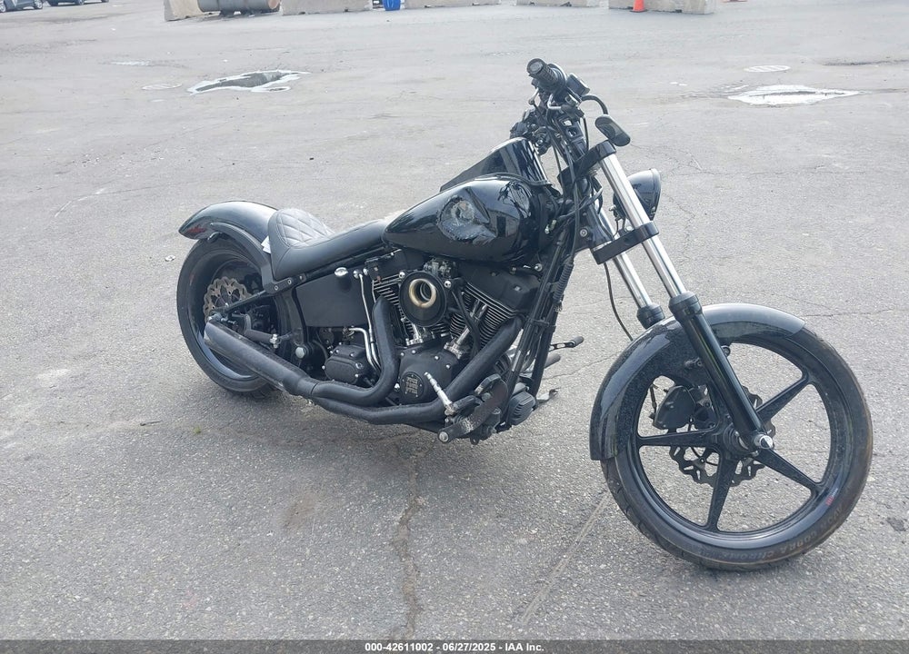 2004 HARLEY-DAVIDSON FXSTB VIN: 1HD1BTY184Y011704