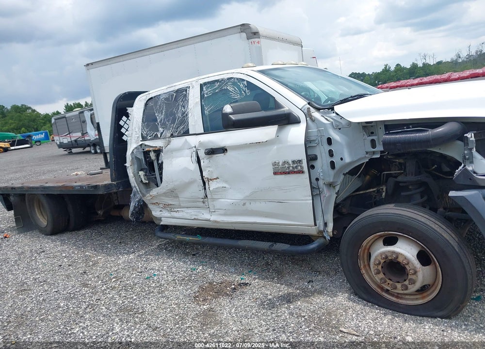 2016 RAM 5500 CHASSIS TRADESMAN/SLT/LAIE VIN: 3C7WRNFL1GG109509