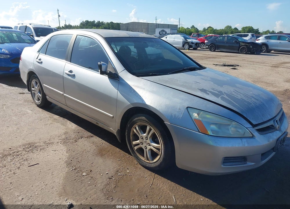 2007 HONDA ACCORD 2.4 SE VIN: JHMCM56377C003484