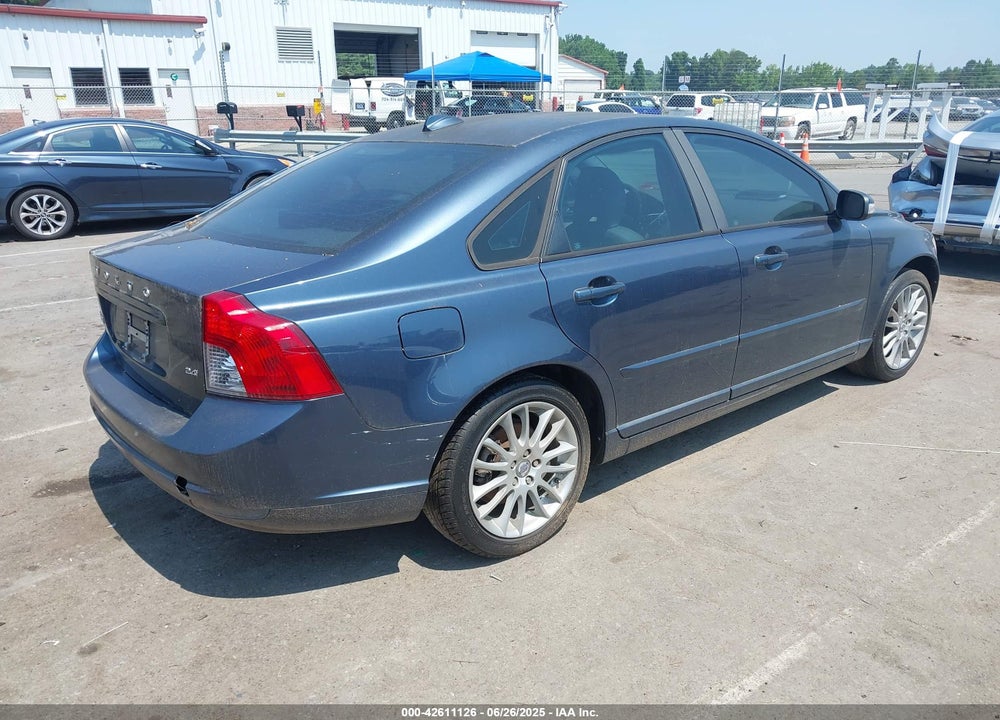 2009 VOLVO S40 VIN: YV1MS382092460984
