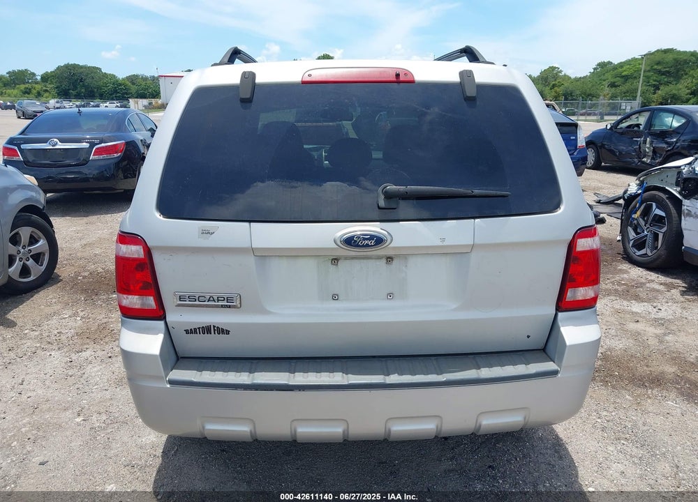 2008 FORD ESCAPE XLT VIN: 1FMCU03Z58KE61718