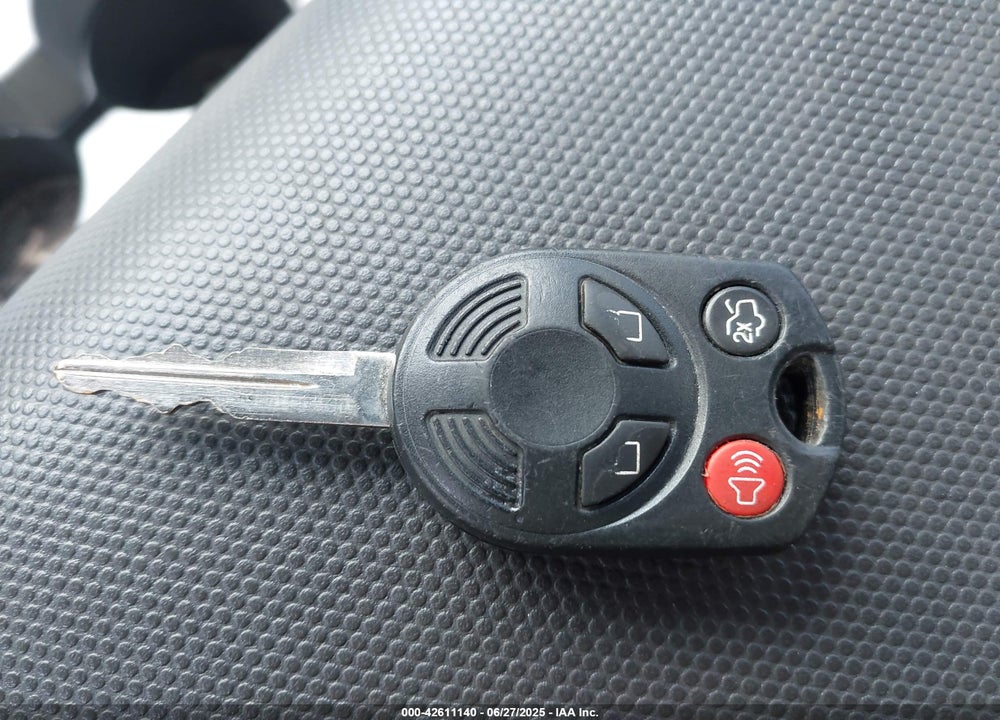 2008 FORD ESCAPE XLT VIN: 1FMCU03Z58KE61718