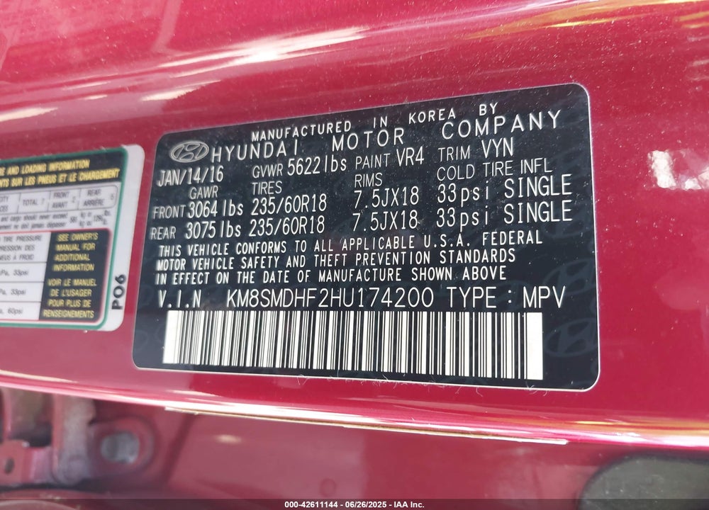 2017 HYUNDAI SANTA FE VIN: KM8SMDHF2HU174200