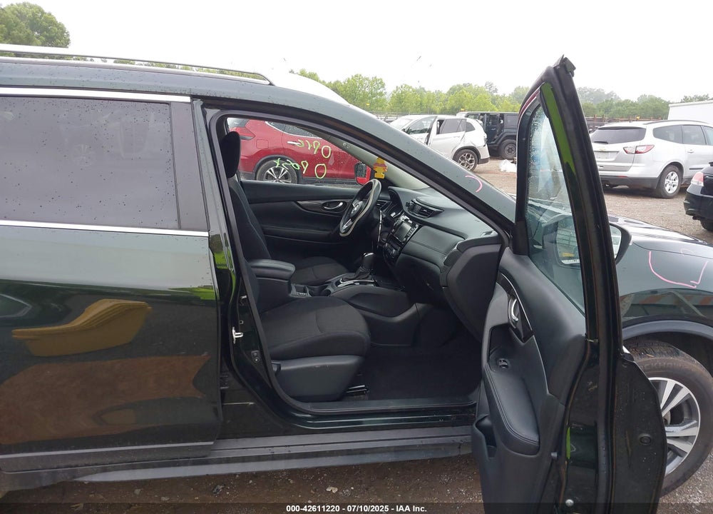 2019 NISSAN ROGUE VIN: 5N1AT2MV7KC808873