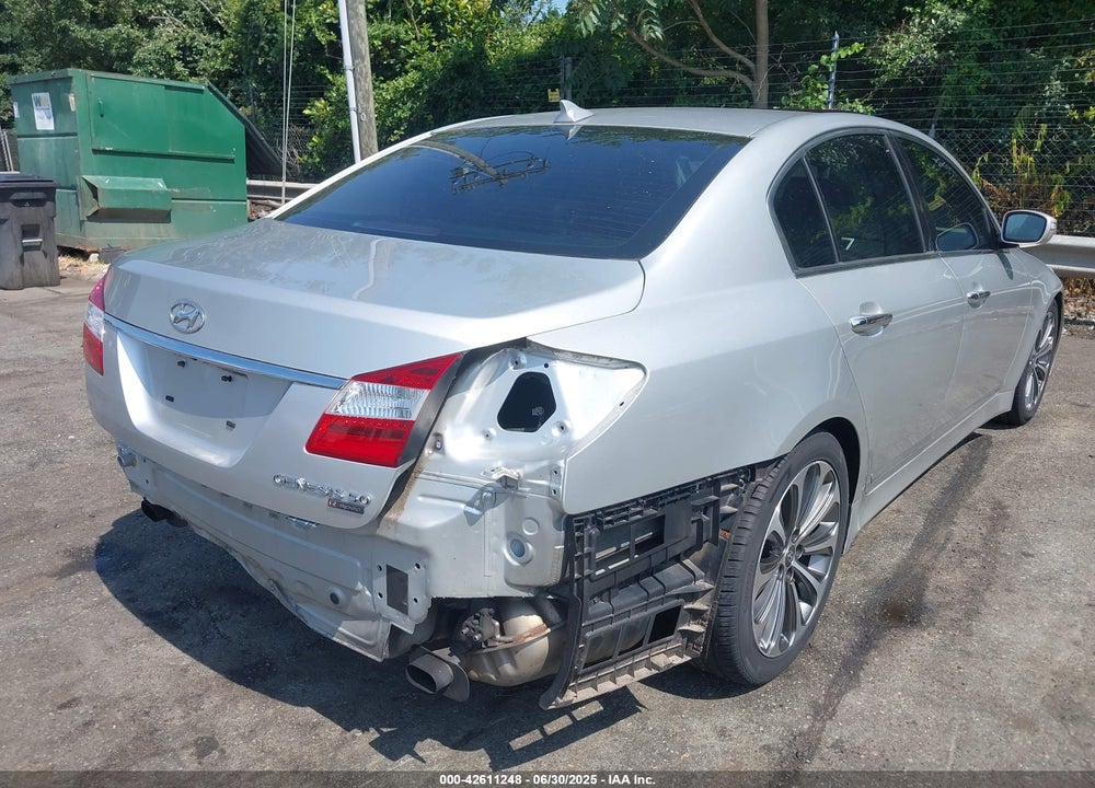 2013 HYUNDAI GENESIS VIN: KMHGC4DH9DU245628
