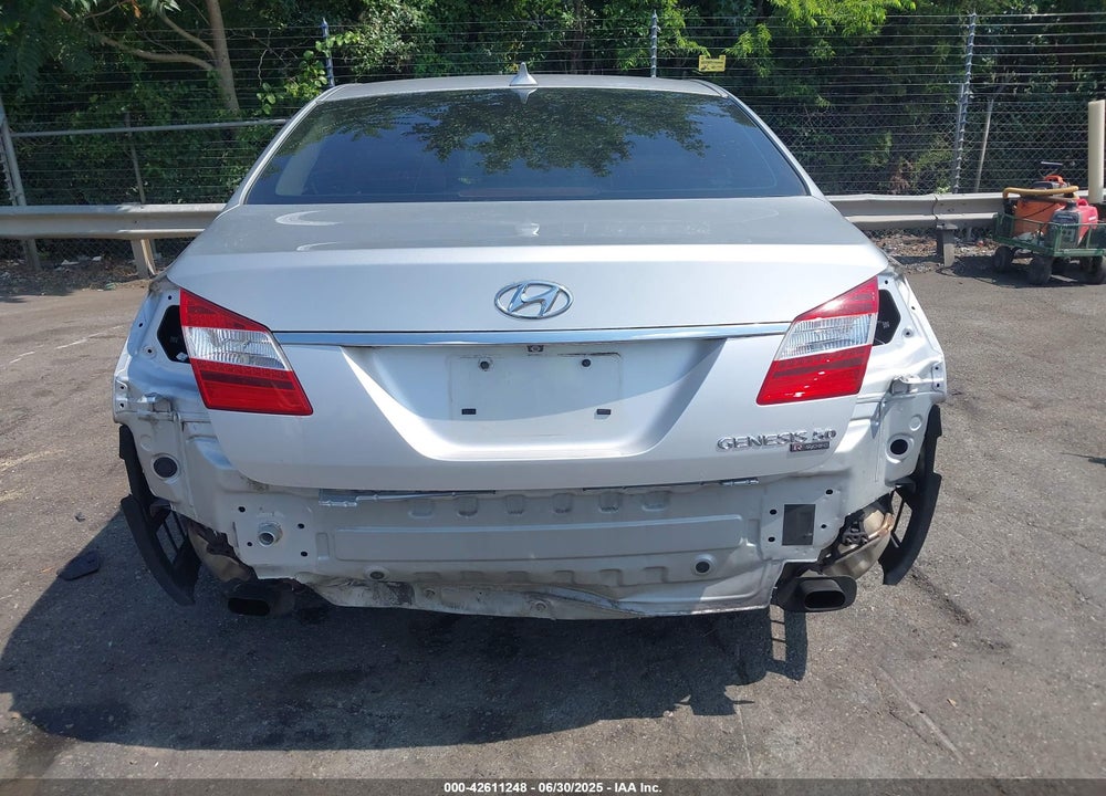 2013 HYUNDAI GENESIS VIN: KMHGC4DH9DU245628