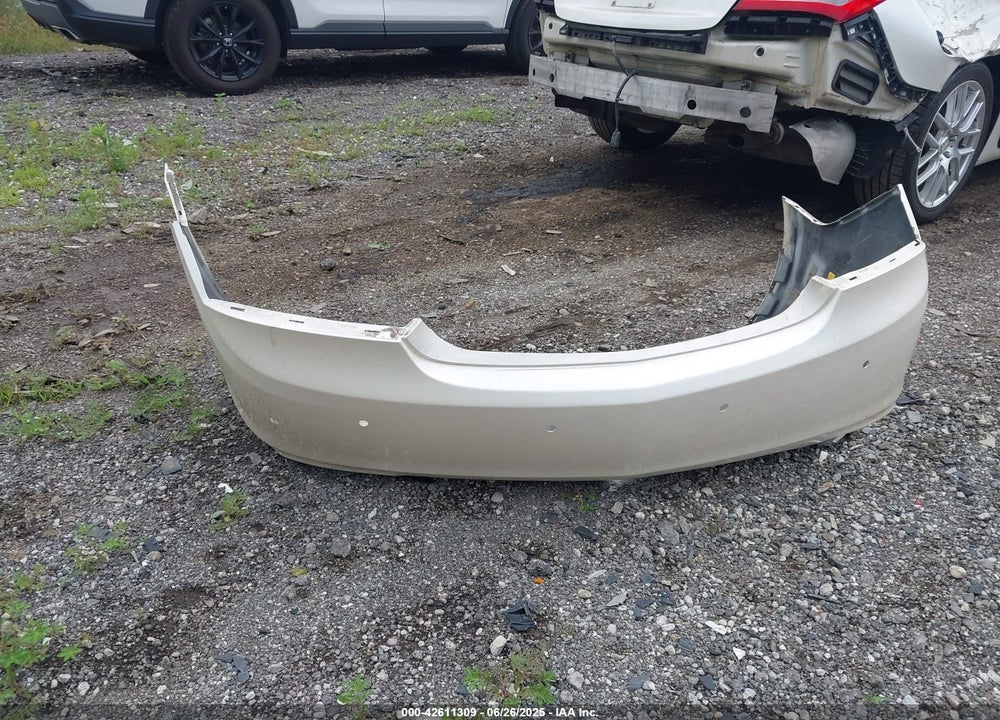 2014 BUICK LACROSSE VIN: 1G4GD5G36EF226642