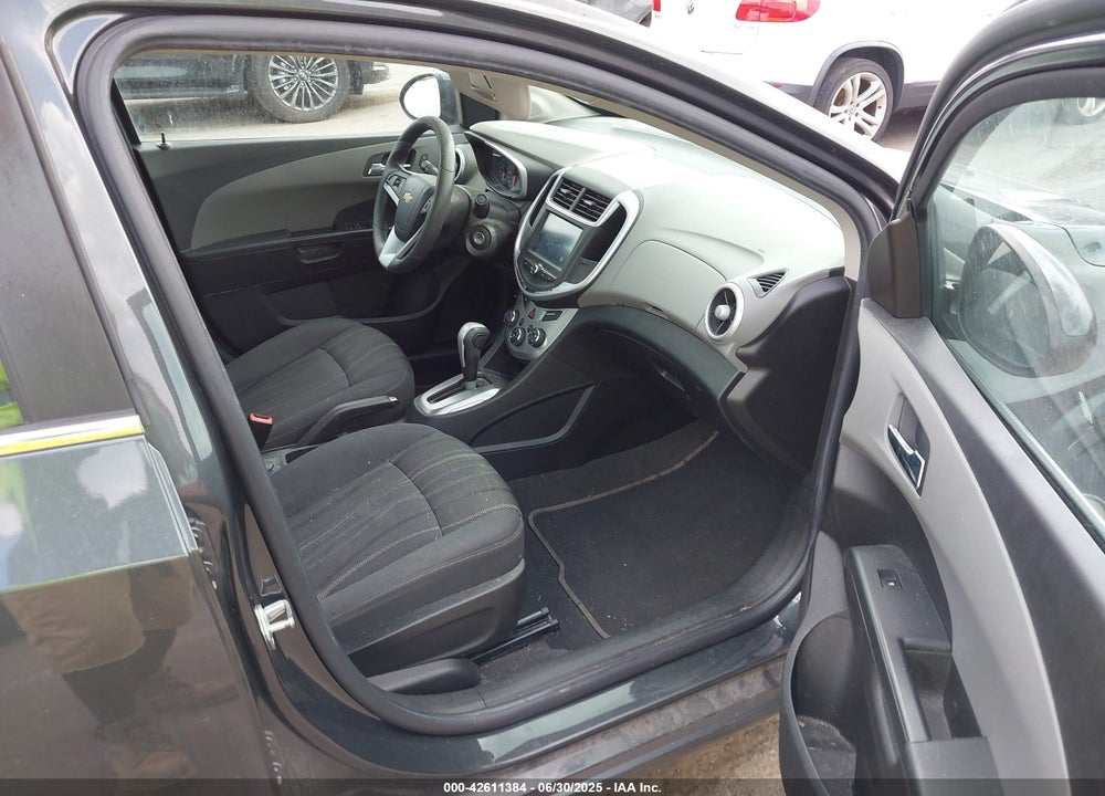 2017 CHEVROLET SONIC VIN: 1G1JD5SH4H4116646