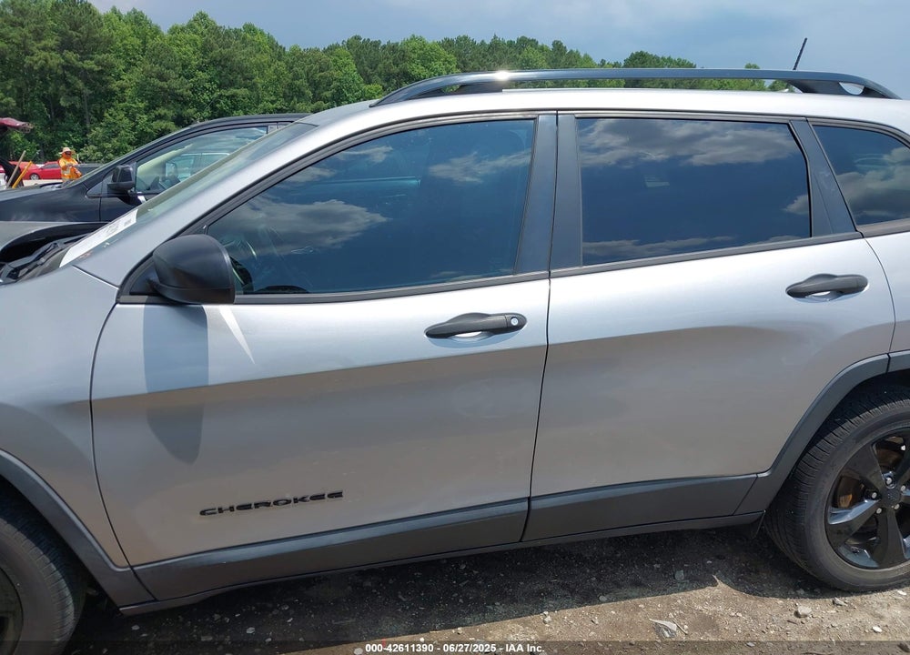 2016 JEEP CHEROKEE VIN: 1C4PJLAB7GW307900