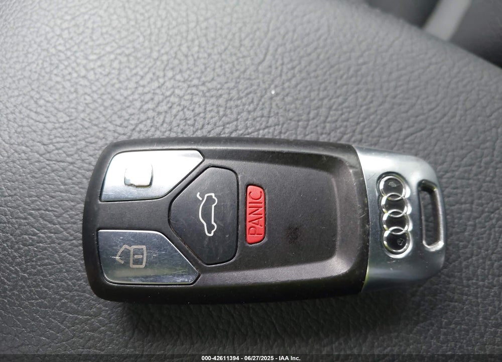 2017 AUDI A4 VIN: WAUENAF42HN005218