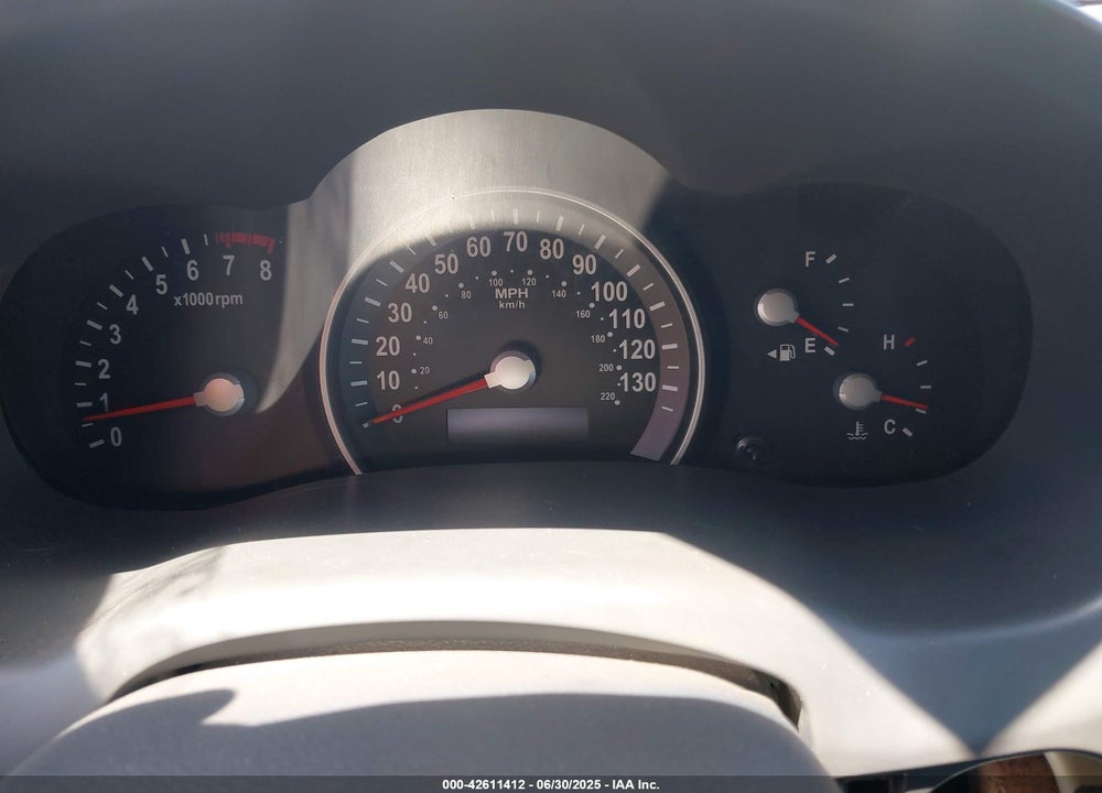 2012 KIA SEDONA LX VIN: KNDMG4C73C6461093