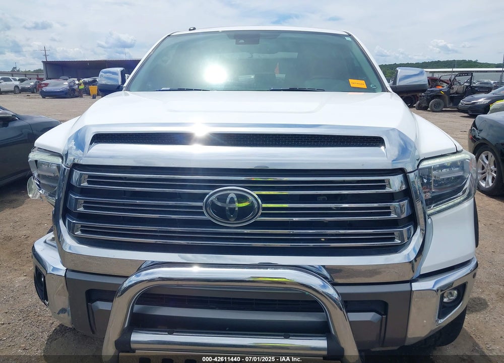 2018 TOYOTA TUNDRA VIN: 5TFAW5F15JX772079