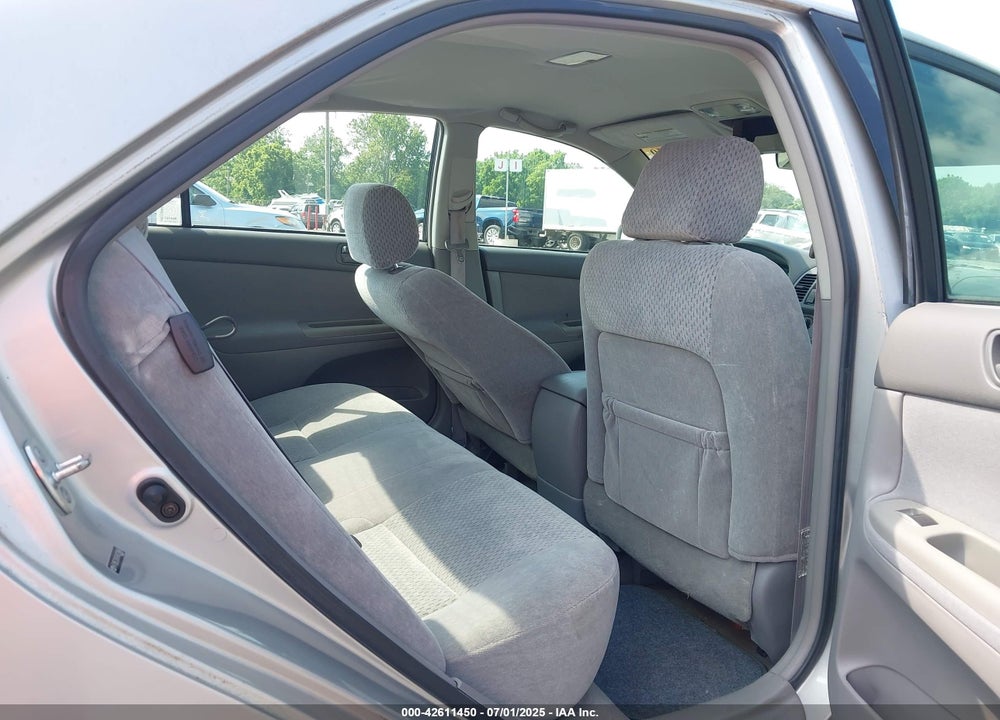 2004 TOYOTA CAMRY LE VIN: 4T1BE32K04U823886