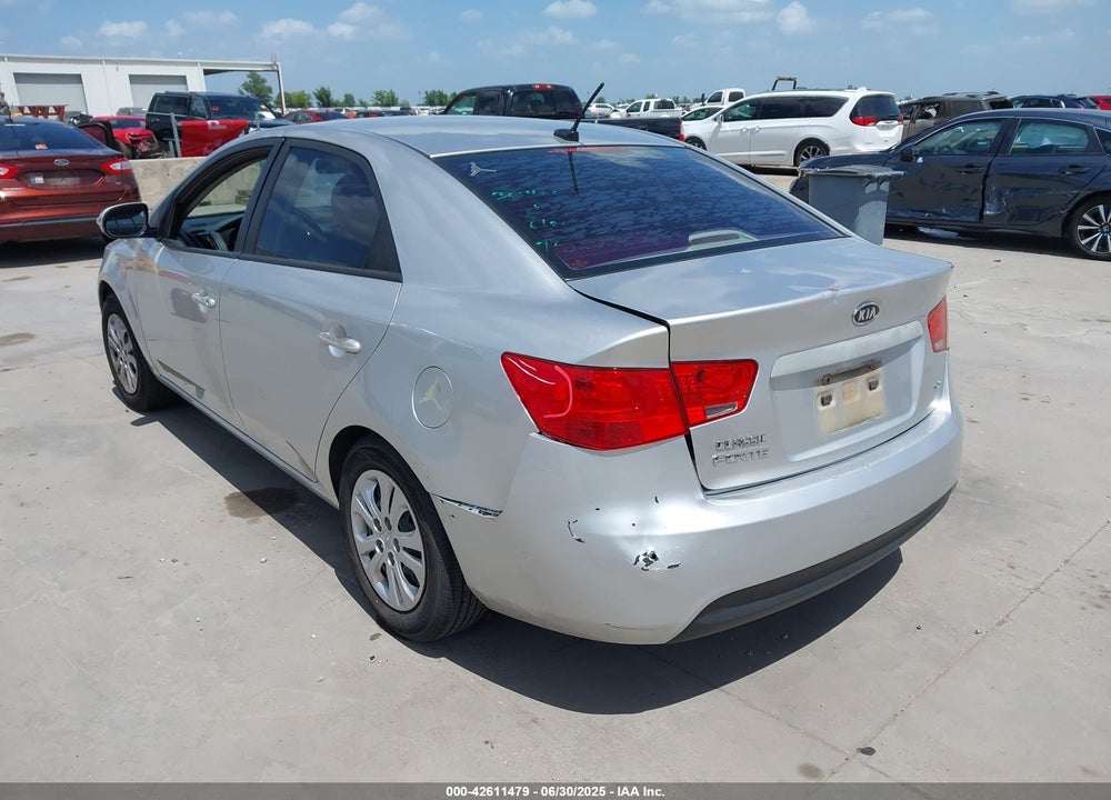 2010 KIA FORTE VIN: KNAFU4A23A5201981