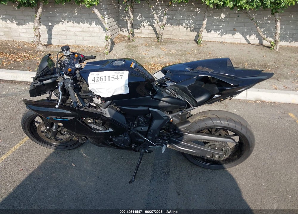 2023 YAMAHA YZFR7 VIN: JYARM38Y7PA001881