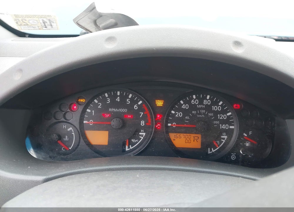 2005 NISSAN FRONTIER LE VIN: 1N6AD07W55C438180