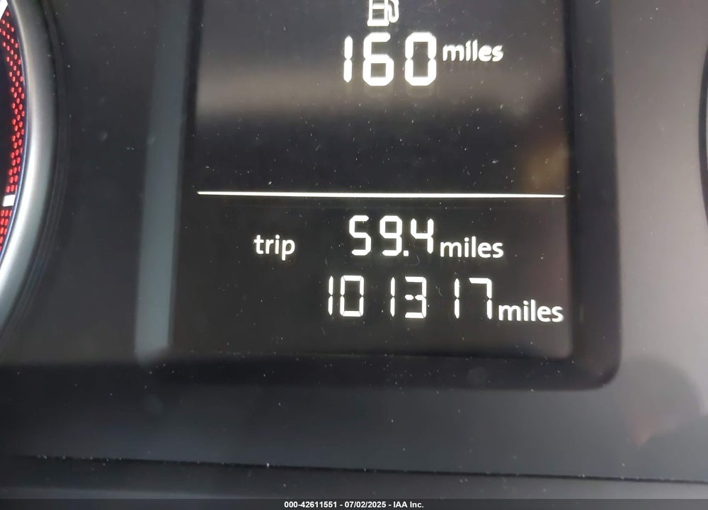 2015 VOLKSWAGEN PASSAT VIN: 1VWAT7A37FC085923