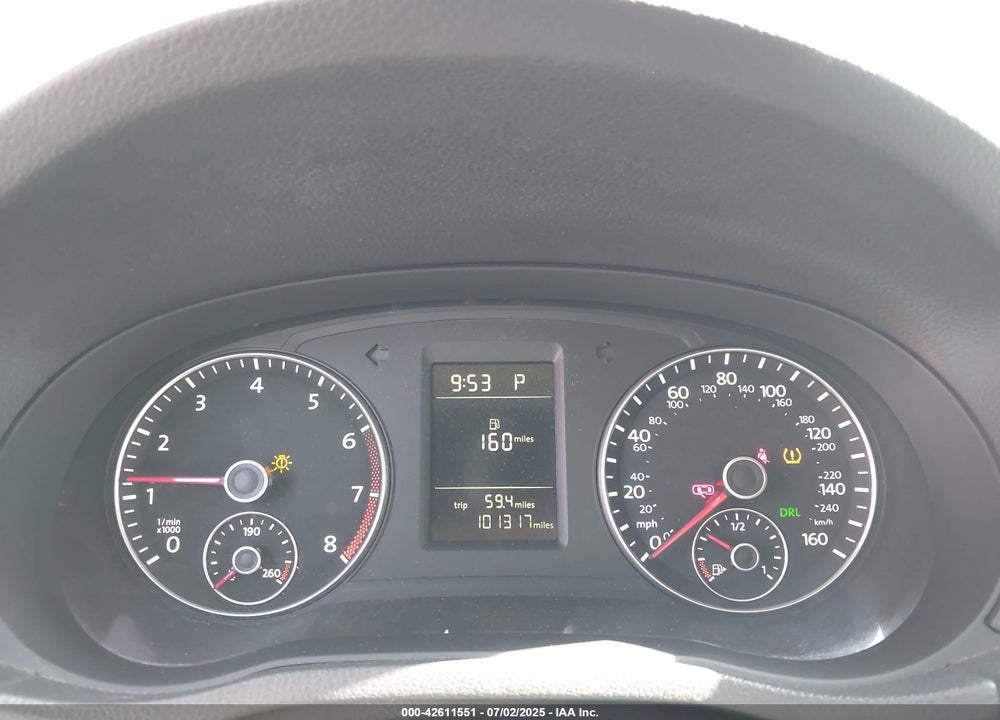 2015 VOLKSWAGEN PASSAT VIN: 1VWAT7A37FC085923