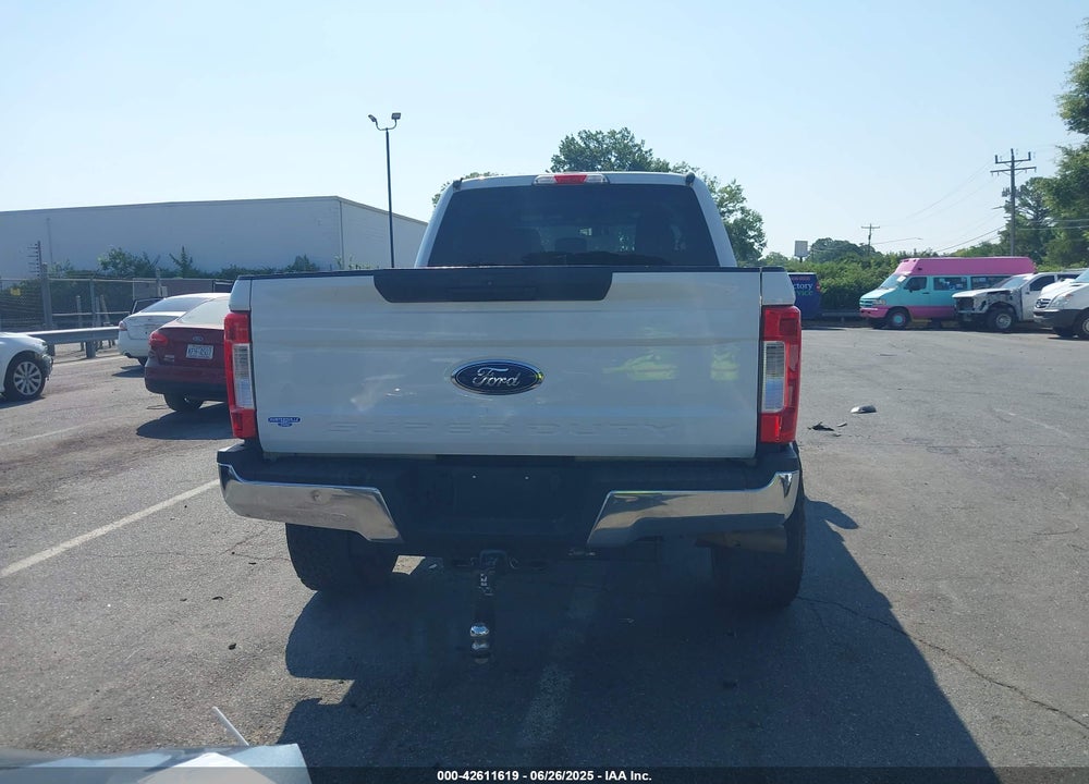 2019 FORD F-250 XLT VIN: 1FT7W2BTXKEF15254