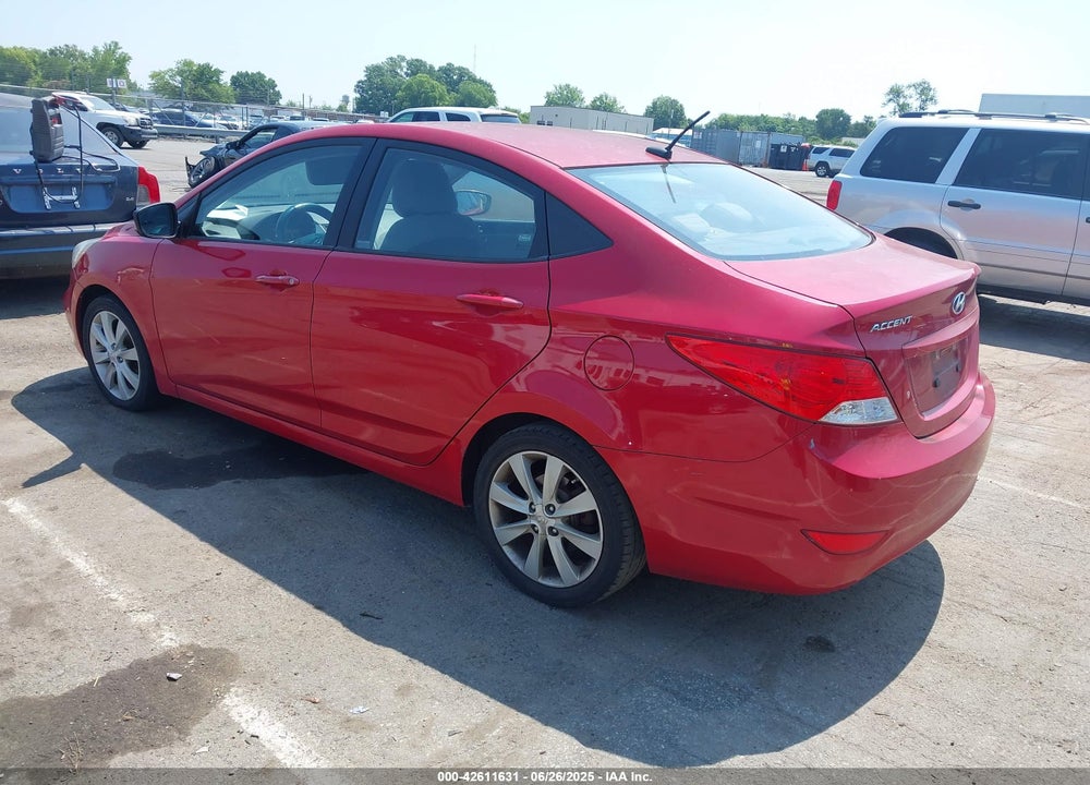 2012 HYUNDAI ACCENT VIN: KMHCU4AE7CU099833