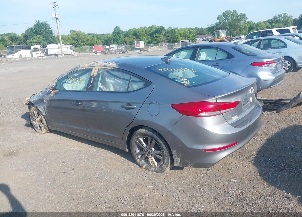 2017 HYUNDAI ELANTRA VIN: KMHD84LF6HU243278