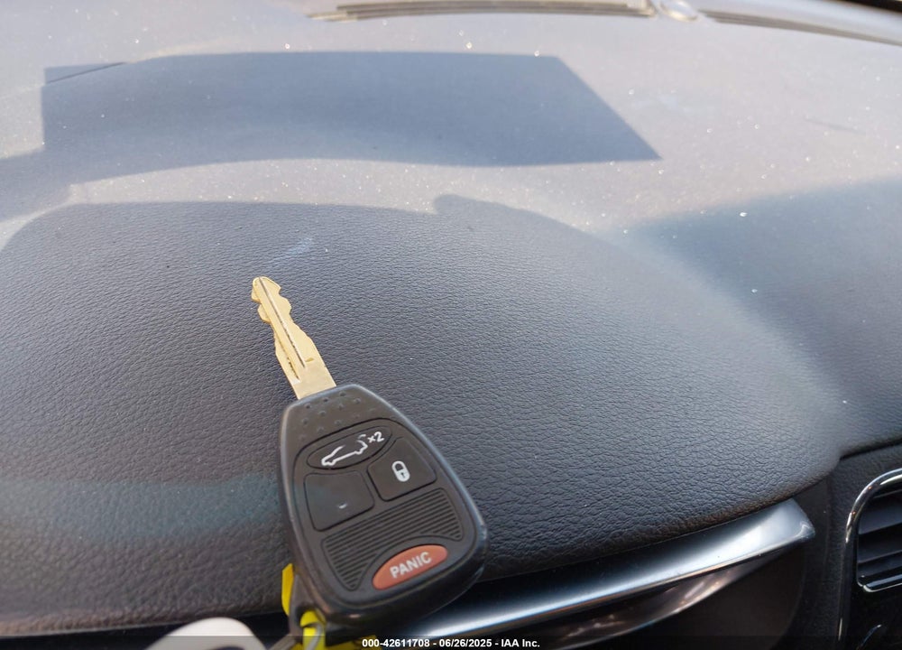 2013 CHRYSLER 200 VIN: 1C3CCBAB5DN669281
