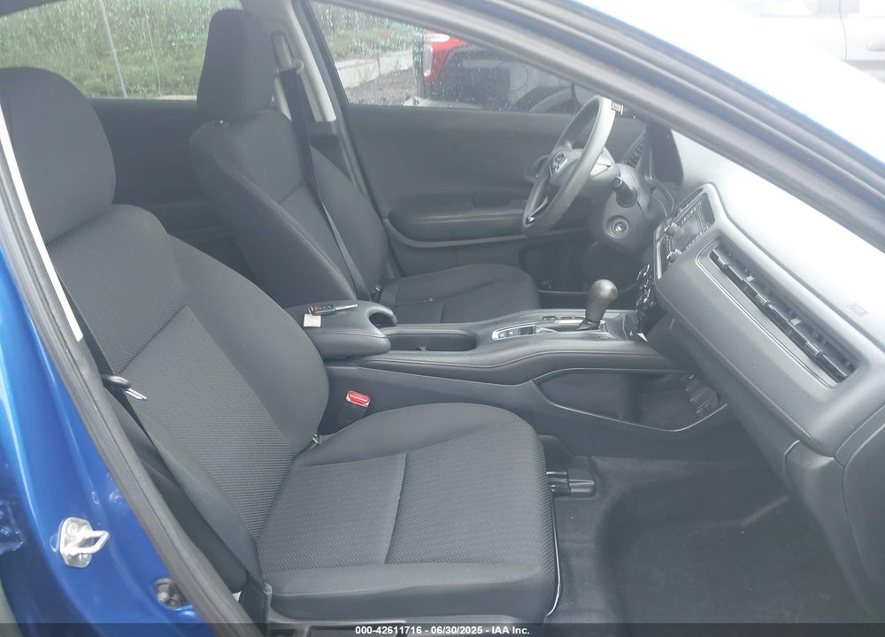 2018 HONDA HR-V VIN: 3CZRU6H31JG714675