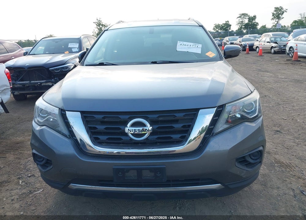 2018 NISSAN PATHFINDER VIN: 5N1DR2MM5JC653001