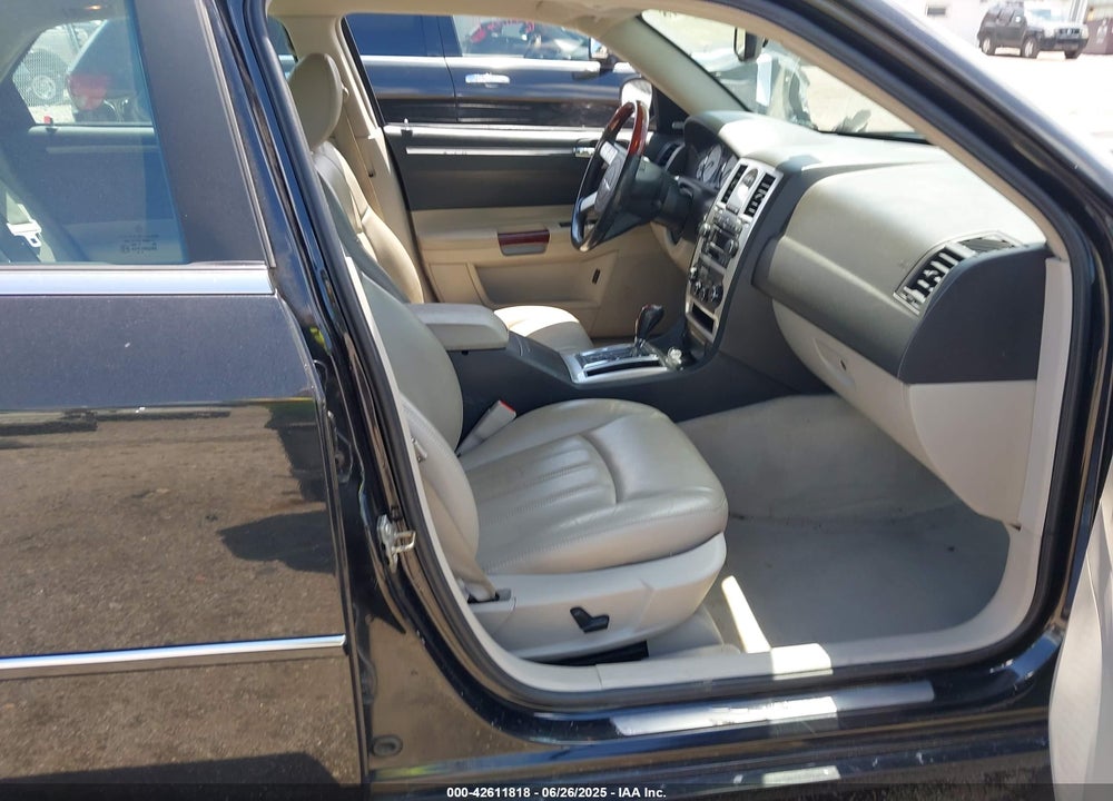 2006 CHRYSLER 300 VIN: 2C3KA63H66H189854