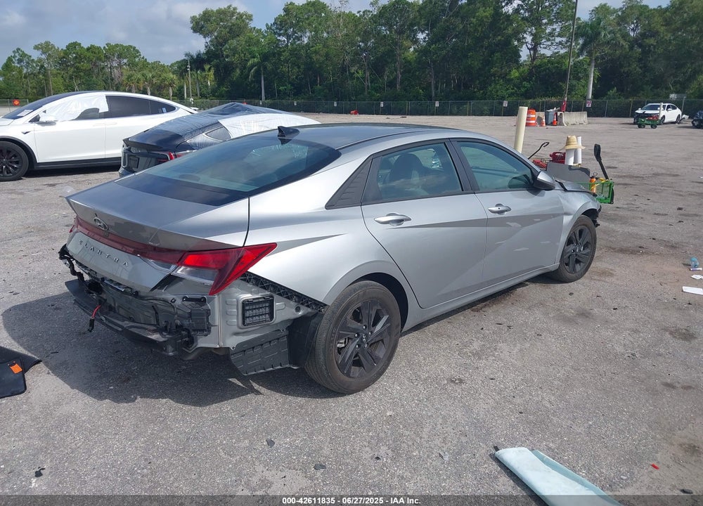 2023 HYUNDAI ELANTRA VIN: 5NPLM4AG8PH090614