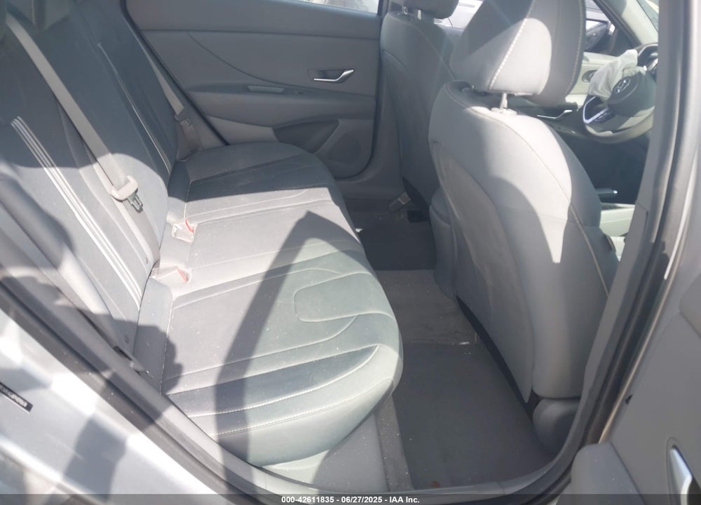 2023 HYUNDAI ELANTRA VIN: 5NPLM4AG8PH090614