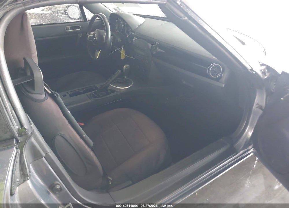 2006 MAZDA MX-5 SPORT VIN: JM1NC25F560110444