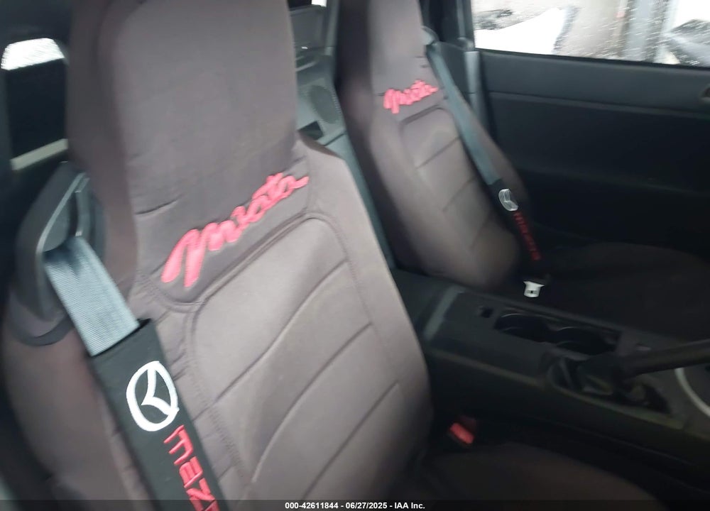 2006 MAZDA MX-5 SPORT VIN: JM1NC25F560110444