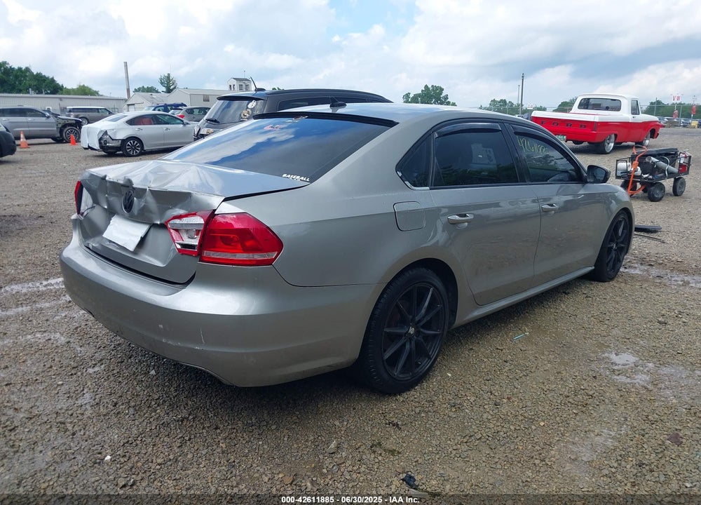 2012 VOLKSWAGEN PASSAT VIN: 1VWBP7A38CC104743