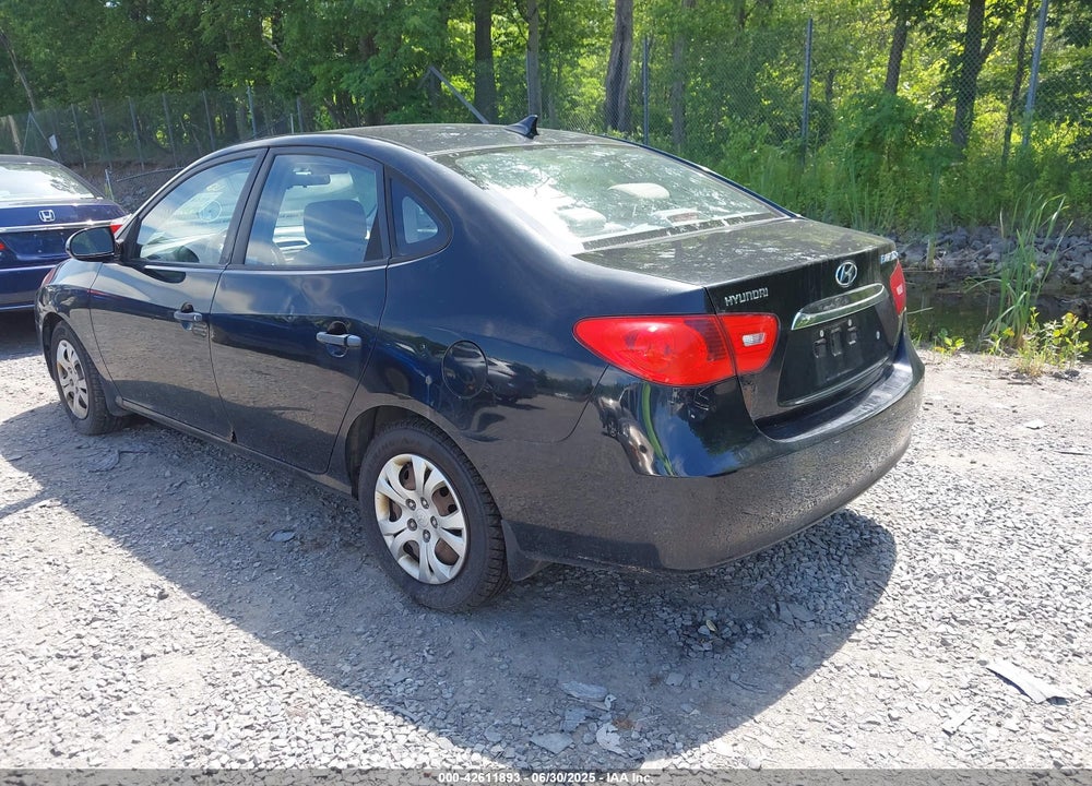 2010 HYUNDAI ELANTRA VIN: KMHDU4AD0AU827808