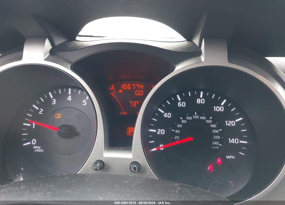 2011 NISSAN JUKE VIN: JN8AF5MR4BT021688