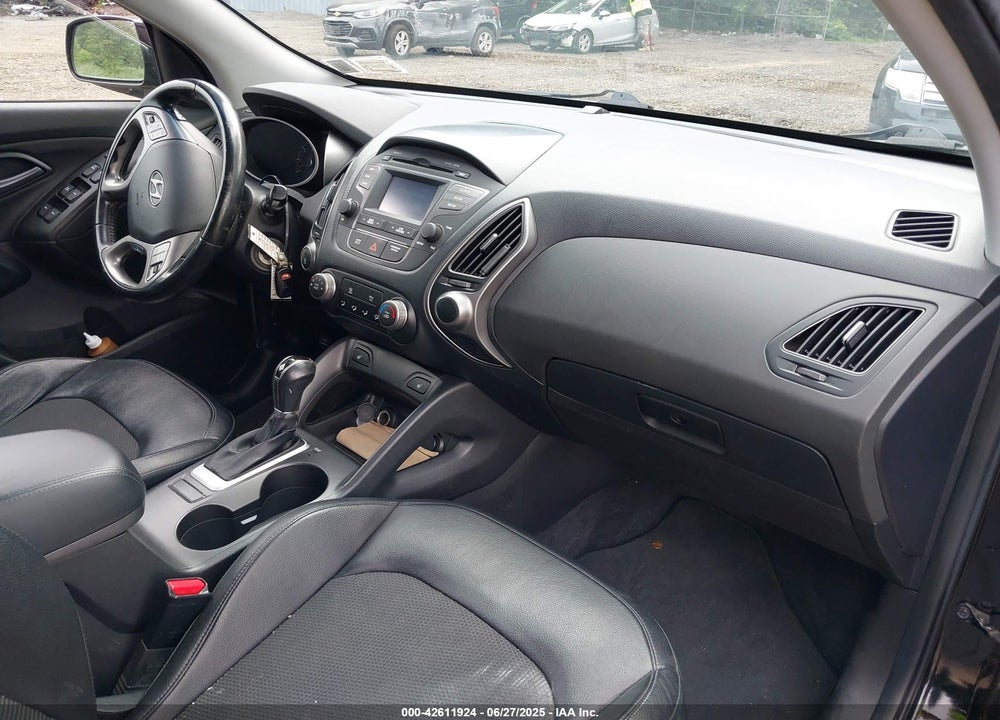 2014 HYUNDAI TUCSON VIN: KM8JU3AG0EU929977