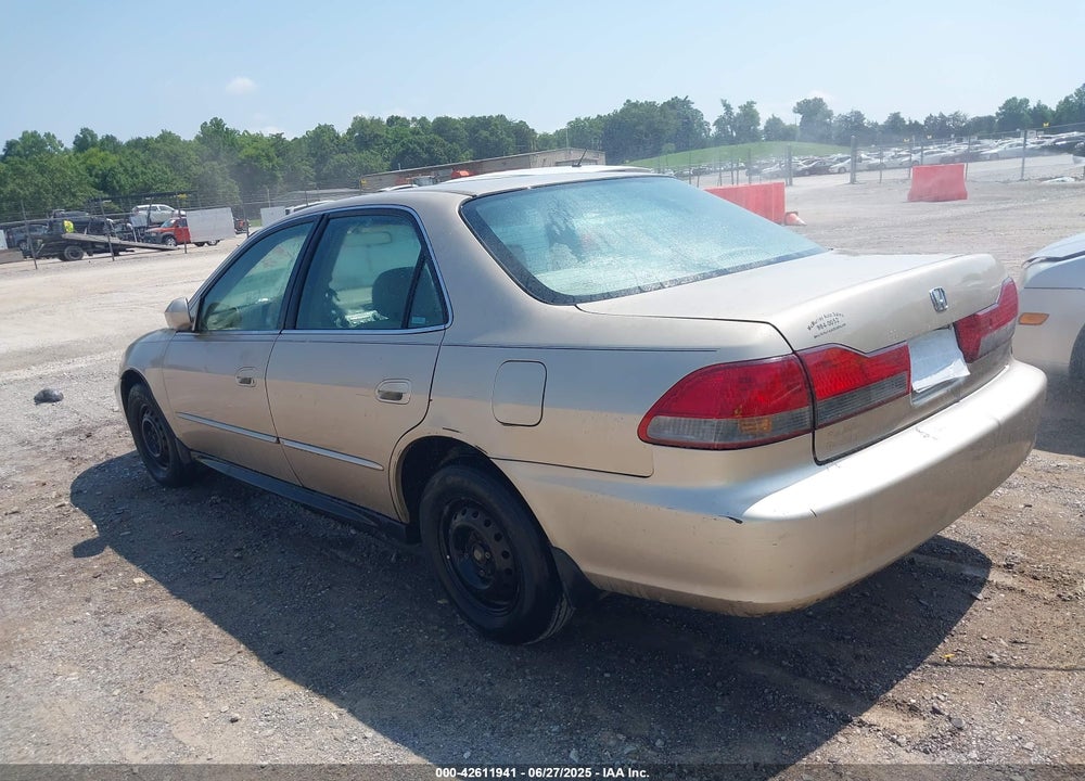 2001 HONDA ACCORD 2.3 LX VIN: 1HGCG66541A001969