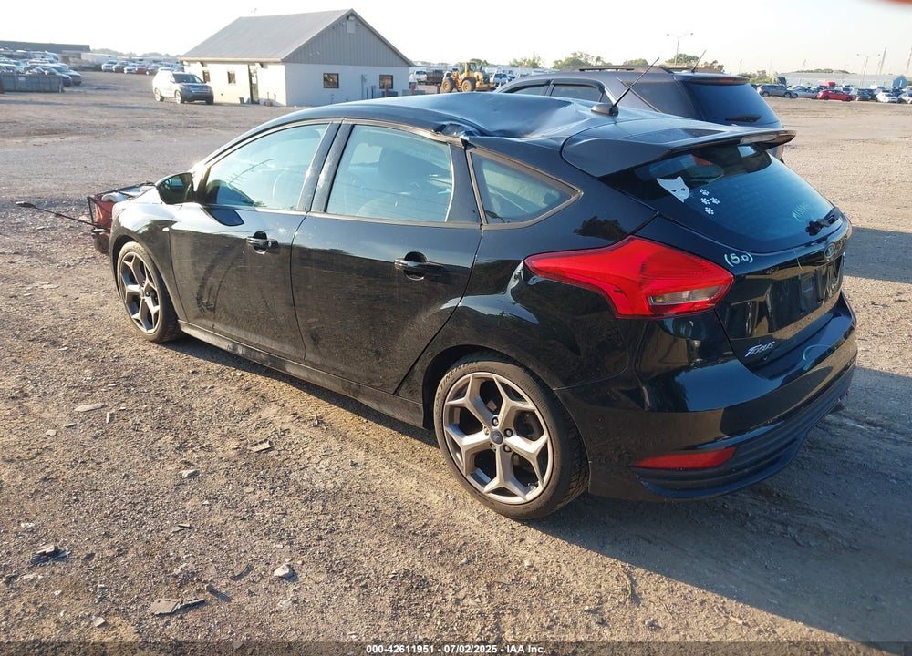 2018 FORD FOCUS VIN: 1FADP3L94JL320825
