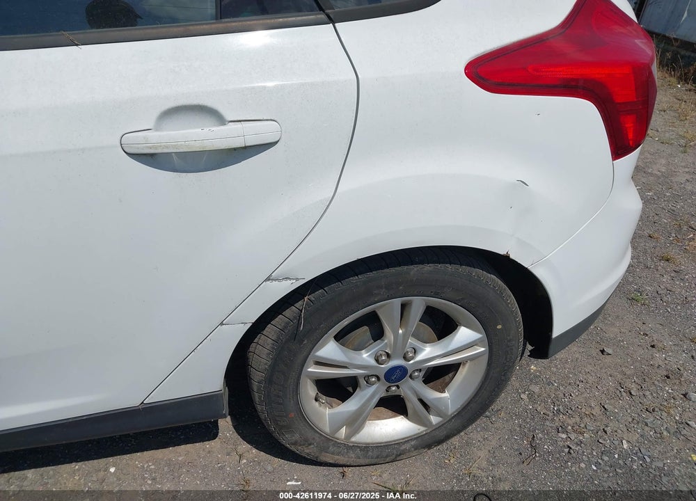 2014 FORD FOCUS VIN: 1FADP3K2XEL387343