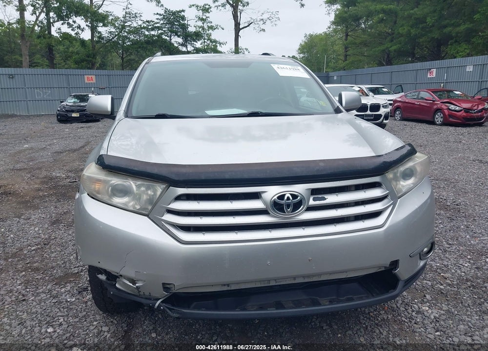 2011 TOYOTA HIGHLANDER VIN: 5TDBK3EH8BS067268